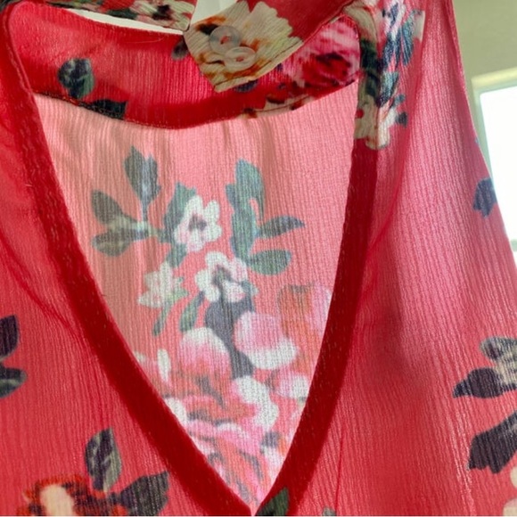 Floral Halter Button Closure Blouse - Picture 5 of 9